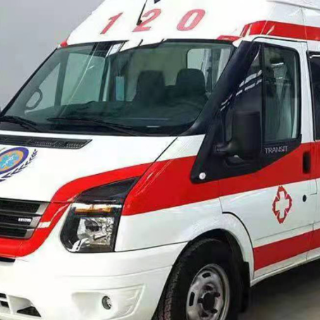 巴楚非急救护送病人转院租赁救护车的优缺点对比